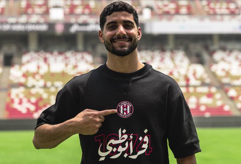 النني وإبراهيم عادل يجلسان على دكة بدلاء الجزيرة في مواجهة خورفاكان