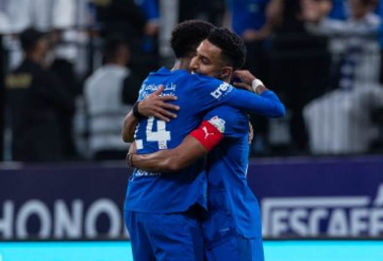 الهلال يقلب الطاولة على الرياض بثنائية الحربي ومالكوم في بداية الدوري السعودي
