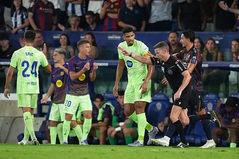 برشلونة يتصدر استخدام تقنية VAR في الدوري الإسباني بعد جولتين حماسيتين