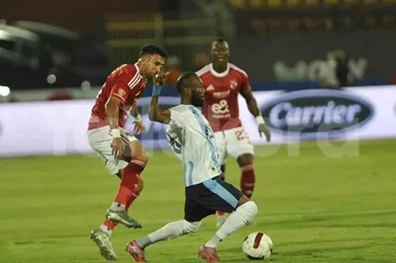 بيراميدز يحقق فوزاً مهماً على الأهلي ويؤثر في ترتيب الدوري المصري
