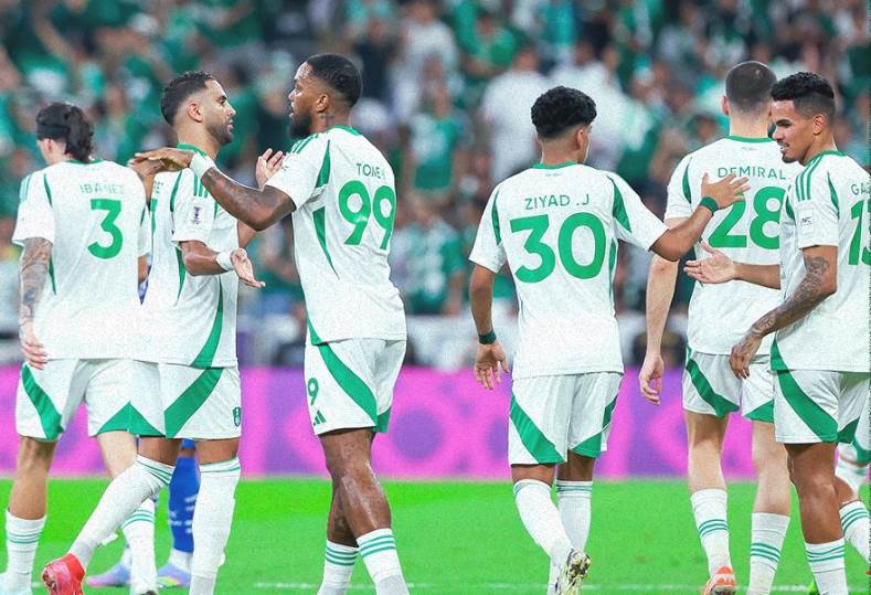 تابعوا البث المباشر لمباراة القادسية والأهلي في كأس السوبر السعودي قريباً
