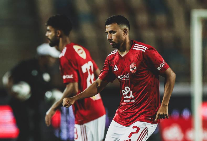 تريزيجية يتلقى صدمة تقنية الفيديو وتحرم من تسجيل هدفه الأول مع الأهلي