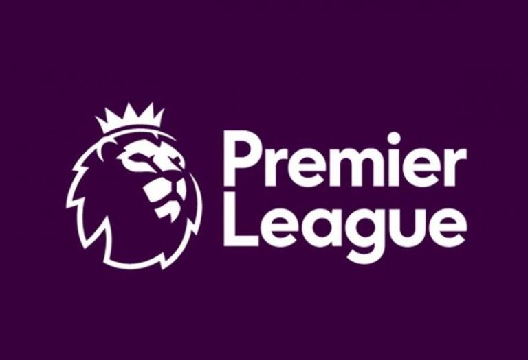 تضامن الملاعب الإنجليزية مع الضحايا في دقيقة صمت مؤثرة في الدوري
