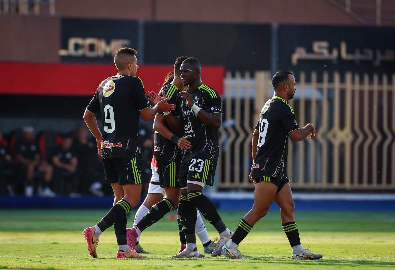 تعرّف على القنوات الناقلة لمباراة الأهلي ومودرن سبورت في الدوري المصري