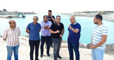 تفقد مشروعات الإسكان بالقرى السياحية للحفاظ على تطوير المنطقة