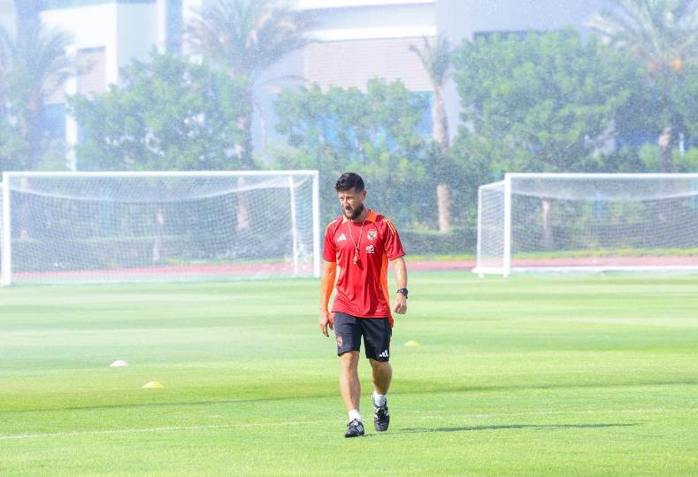 ديميتري لوبوف يؤكد جاهزية الأهلي للموسم الجديد ورغبتهم في تحقيق الألقاب