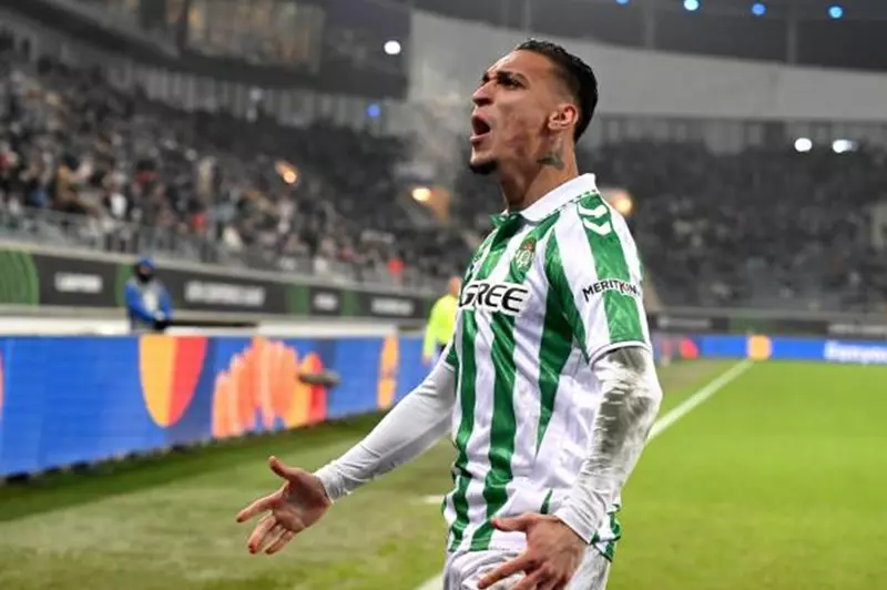 ريال بيتيس يسعى لضم لاعب مانشستر يونايتد أنتوني بشكل نهائي
