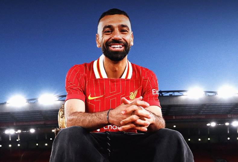 سلوت يوضح استراتيجيته في التعامل مع محمد صلاح بتشجيع مستمر قبل النقد