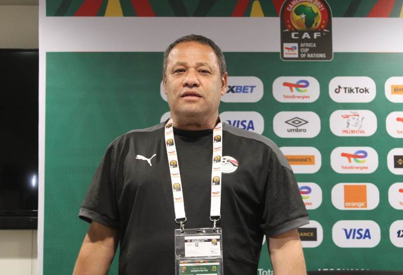 ضياء السيد: ريبيرو يفتقر للهوية والأفكار ويجب إقالته في هذه الظروف