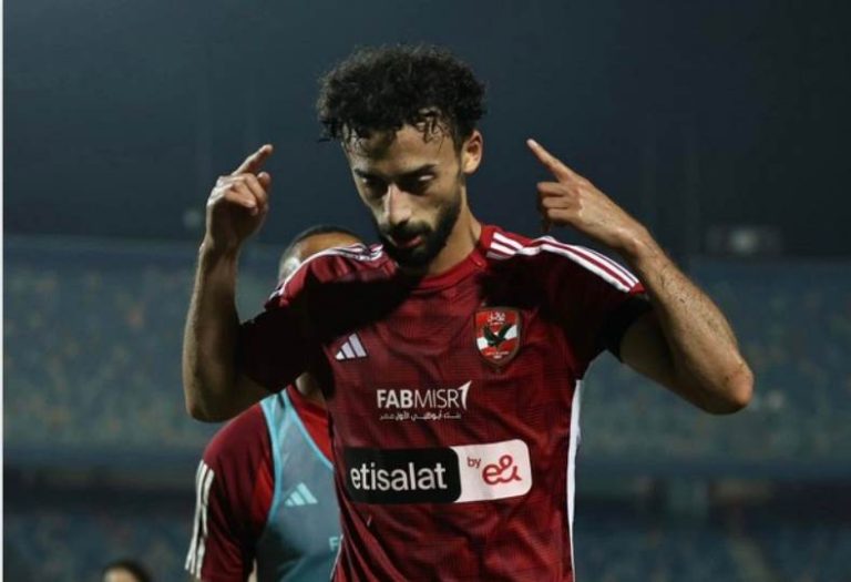 عبد القادر يعود للتدريبات المنفردة مع الأهلي بعد تعافيه من الإصابة