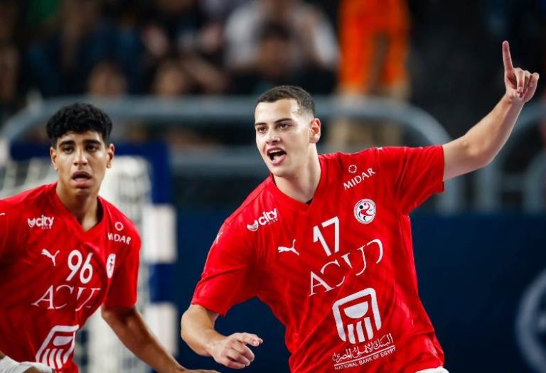 عمر بركة يتألق كأفضل لاعب في مباراة مصر وكوريا الجنوبية ببطولة العالم لكرة اليد