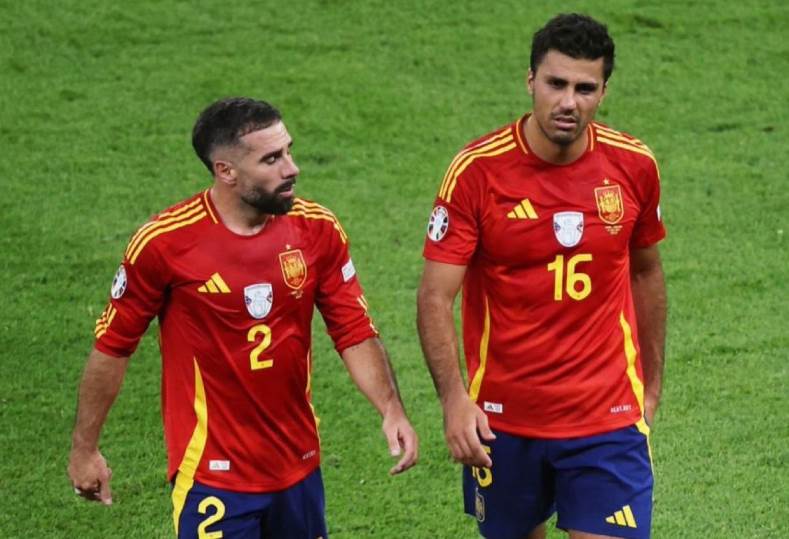 قائمة إسبانيا لمواجهة بلغاريا وتركيا تحمل مفاجآت في تصفيات مونديال 2026