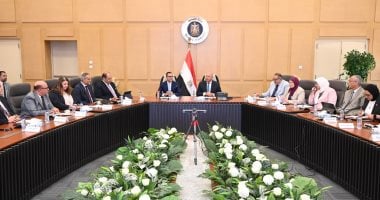 كامل الوزير يؤكد تشغيل خطوط إنتاج الأسمنت وزيادة القدرات الإنتاجية