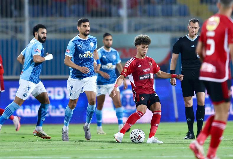 كل ما تحتاج معرفته عن قمة الأهلي وبيراميدز في دوري نايل اليوم