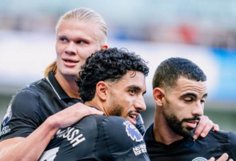 مانشستر سيتي يتجاوز برايتون في مباراة مثيرة بالدوري الإنجليزي (فيديو)