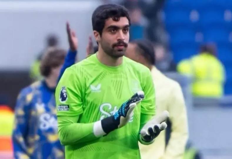 مانشستر يونايتد يستعد لتوقيع عقد مع الحارس الإماراتي عبدالله الحمادي