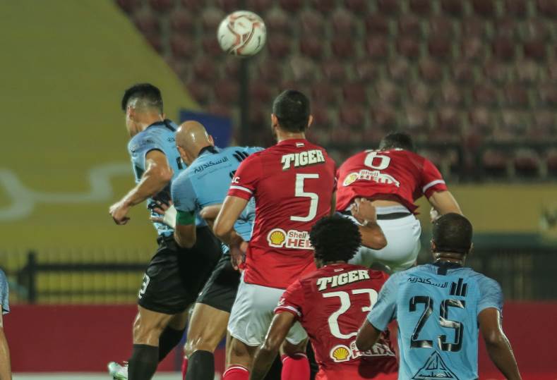مباراة مثيرة بين الأهلي وغزل المحلة تنتهي بالتعادل السلبي في دوري نايل مباشر