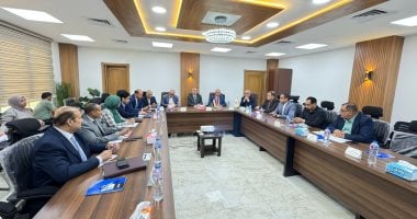 متابعة ملف توفيق أوضاع الأراضي في المدن الجديدة من قبل مسؤولي “الإسكان”