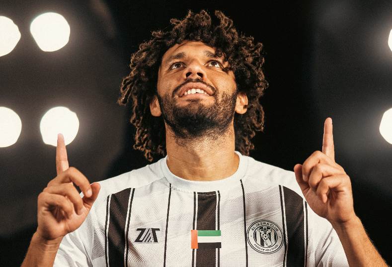 محمد النني يحقق لقب أفضل لاعب في الدوري الإماراتي وسط أجواء مفعمة بالتنافس