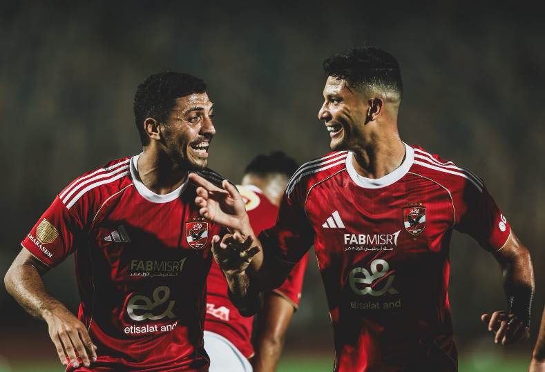 محمد شريف: دعم جماهير الأهلي يشعل حماسي للاستمرار في التألق الرياضي
