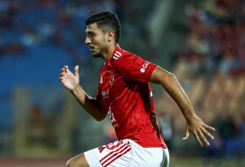 محمد شريف يحقق إنجازاً جديداً بتسجيل هدفه الأول مع الأهلي أمام فاركو
