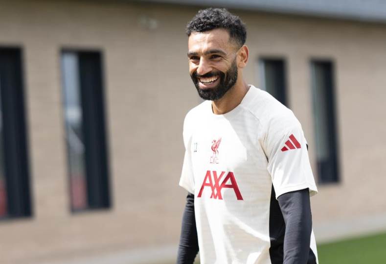 محمد صلاح يستعد لمواجهة تاريخية أمام أرسنال في سباق الأرقام القياسية