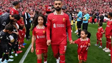 "الحذاء الذهبي لكيان".. محمد صلاح يكشف مصير جوائزه الفردية
