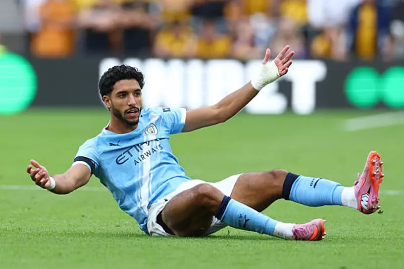 مرموش يكافح في مانشستر سيتي بعد 6 مباريات دون تسجيل أو صناعة أهداف