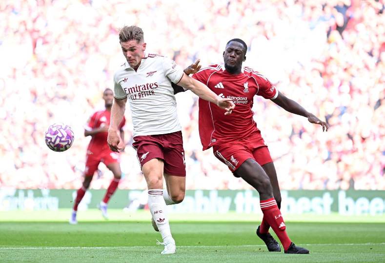 مشاهدة مباراة ليفربول وأرسنال بلا أهداف في الدوري الإنجليزي وسط ضغط مستمر