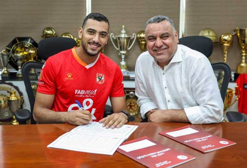 مصدر بالأهلي يؤكد تمسك عبدالله فاروق بالاستمرار مع فريق اليد رغم التحديات