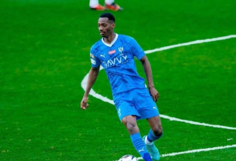 مهاجم الهلال يقترب من تحقيق حلم الزمالة مع سعود عبد الحميد في فرنسا