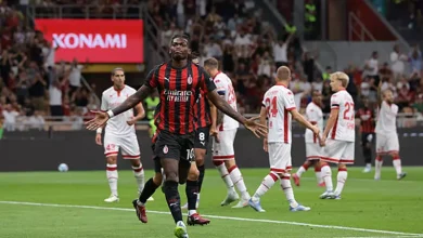 ميلان يبدأ مشواره في كأس إيطاليا بانتصار على باري