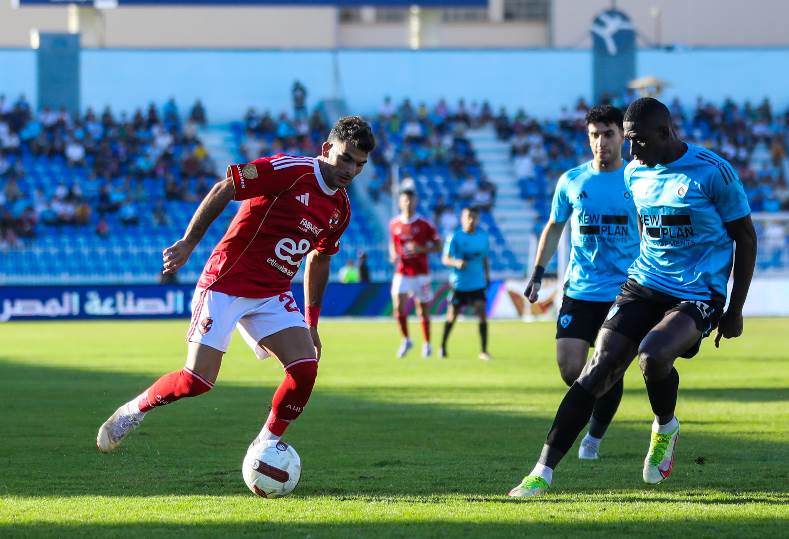 نجاح الأهلي في تحقيق فوز مثير على غزل المحلة بالدوري المصري يفاجئ الجماهير