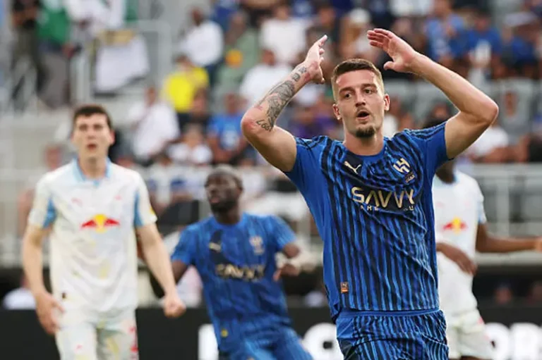 هل يتأثر الهلال بغياب سافيتش في بداية مشوار الدوري السعودي؟