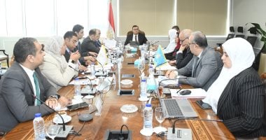 وزير الإسكان يراقب تنفيذ أحكام قوانين إيجار الأماكن