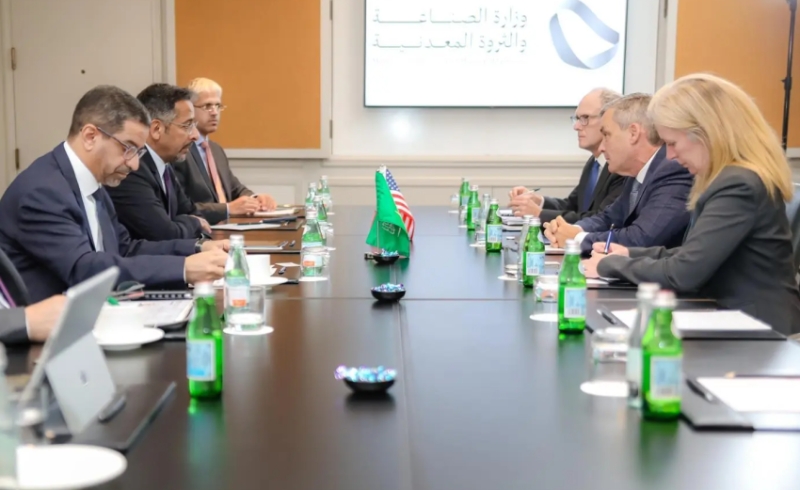 وزير الصناعة يبحث مع الشركات الأمريكية فرص الاستثمار وتطوير التكنولوجيا في البلاد