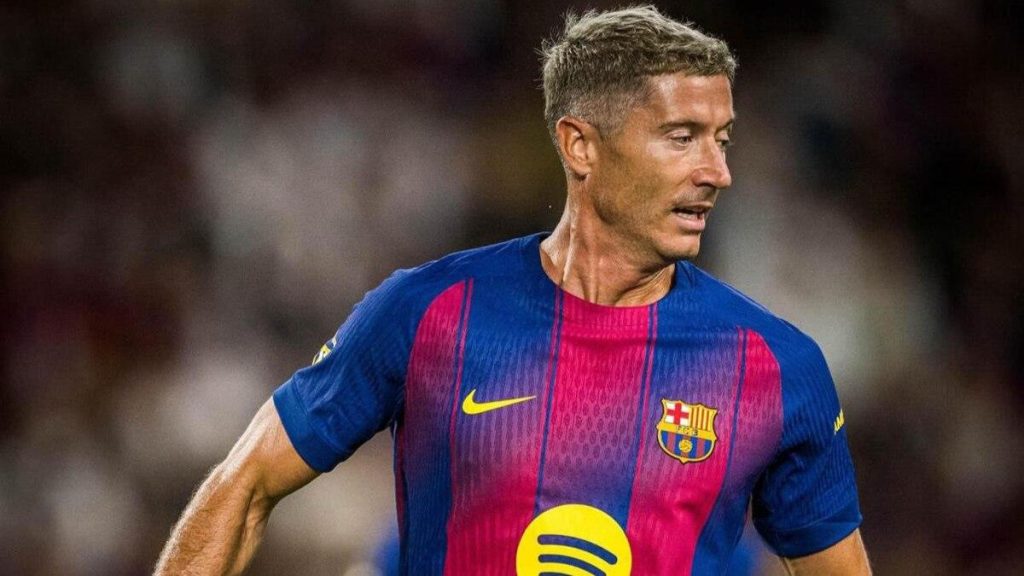 برشلونة يستعيد ليفاندوفسكي و6 لاعبين دوليين قبل مواجهة فالنسيا