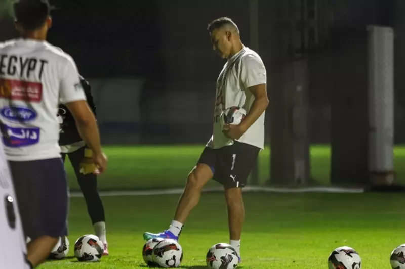 الحضري: لا يوجد منتخب ثانٍ وكلنا جاهزون لخدمة مصر في كأس العرب