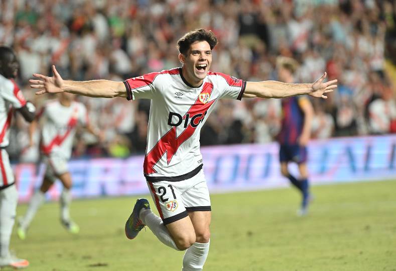 برشلونة يفشل في تحقيق الفوز على رايو فاليكانو ويضيّع فرصة الانفراد بالصدارة