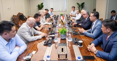 لقاء مثير بين رئيس اقتصادية قناة السويس ووفد نانجينج الصينية لبحث آفاق التعاون المشترك