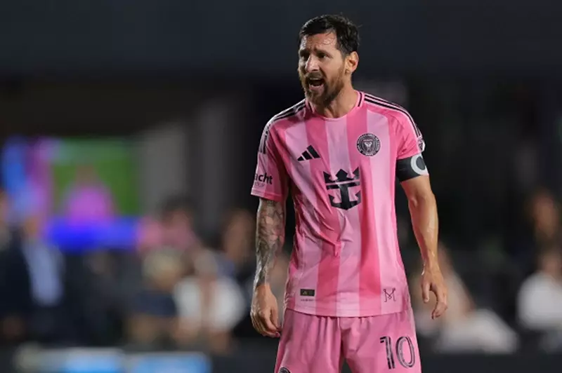 ميسي يواجه أسوأ هزيمة في مسيرته بعد خسارته لقب كأس الدوريات