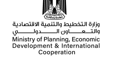 وفد وزارة التخطيط يستعرض مشروعات تنموية في نجع العسيرات